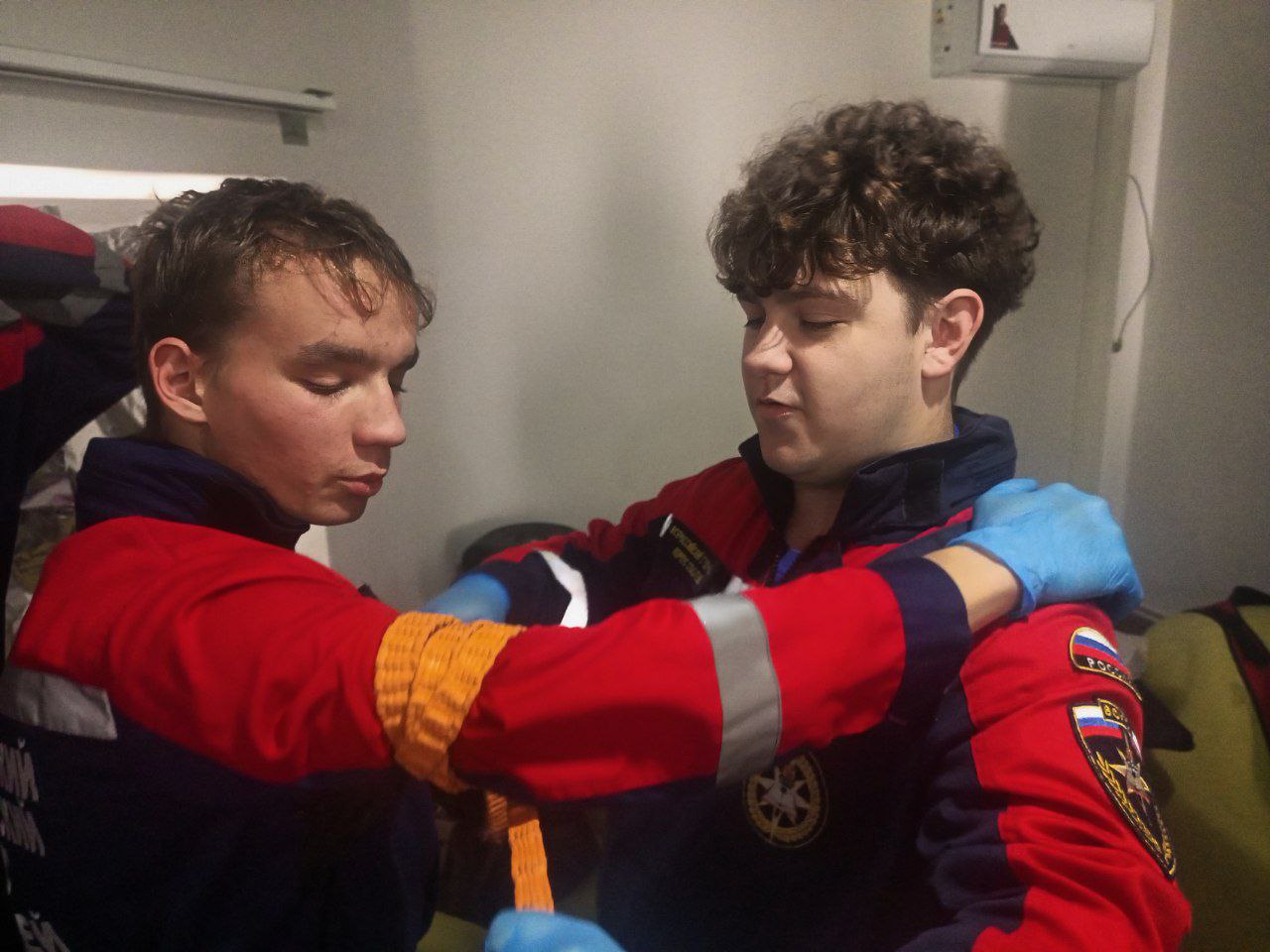 29 октября в Краснодоне на базе центра молодежных инициатив «Гравитация» состоялось торжественное открытие «Добро.Центра» — площадки для развития общественных и волонтёрских инициатив 29 октября в Краснодоне на базе центра молодежных инициатив «Гравитация» состоялось торжественное открытие «Добро.Центра» — площадки для развития общественных и волонтёрских инициатив