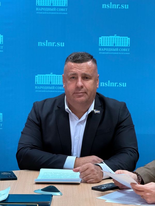 В ЛНР обсудили проект закона о региональном студенческом (материнском) капитале В ЛНР обсудили проект закона о региональном студенческом (материнском) капитале
