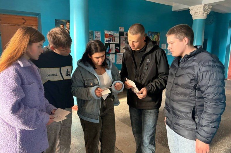 Молодёжь Свердловска раскрыла тайны родного города Молодёжь Свердловска раскрыла тайны родного города