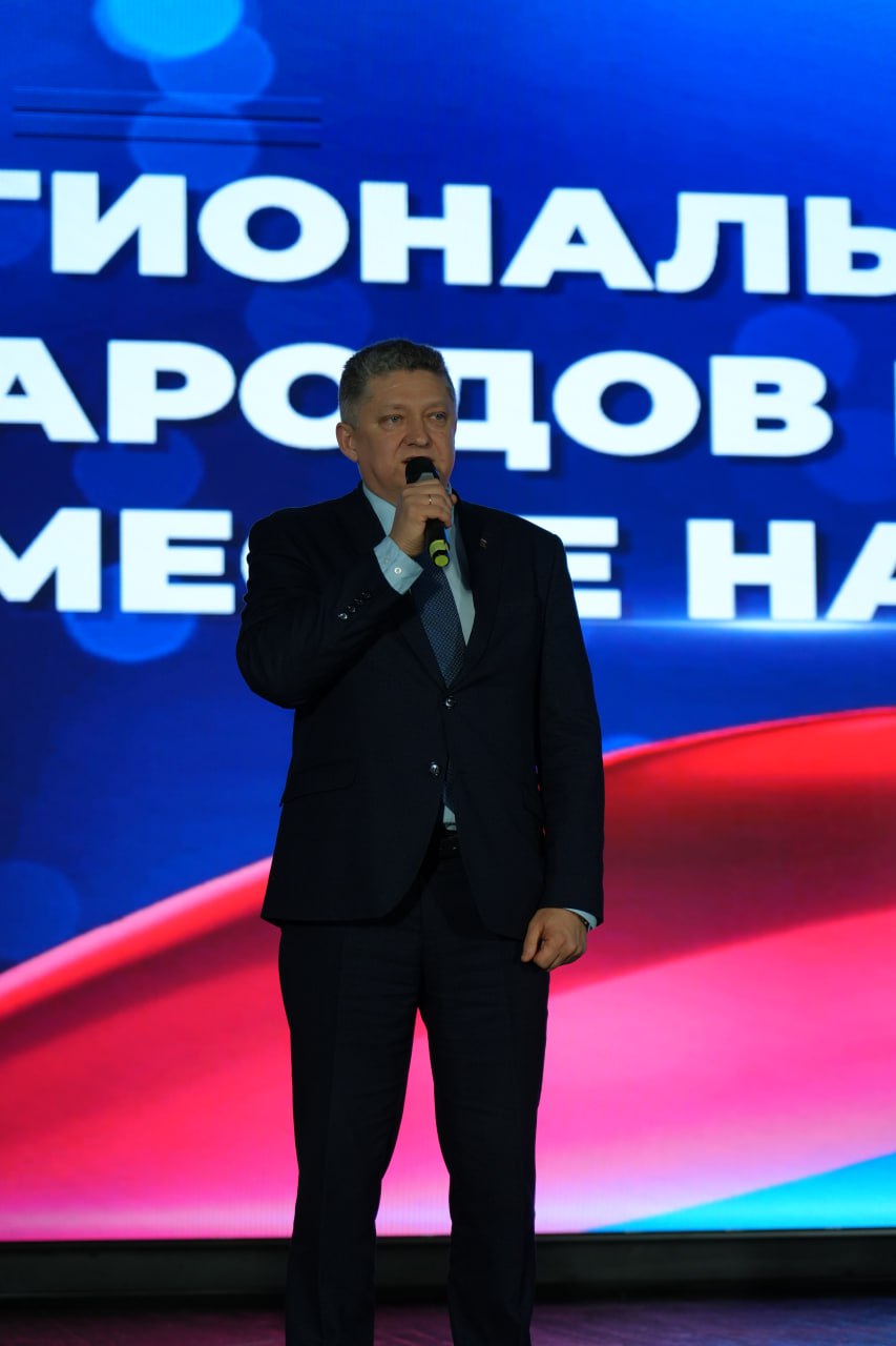 Сергей Цемкало принял участие в Межрегиональной встрече народов России «Вместе навсегда» Сергей Цемкало принял участие в Межрегиональной встрече народов России «Вместе навсегда»