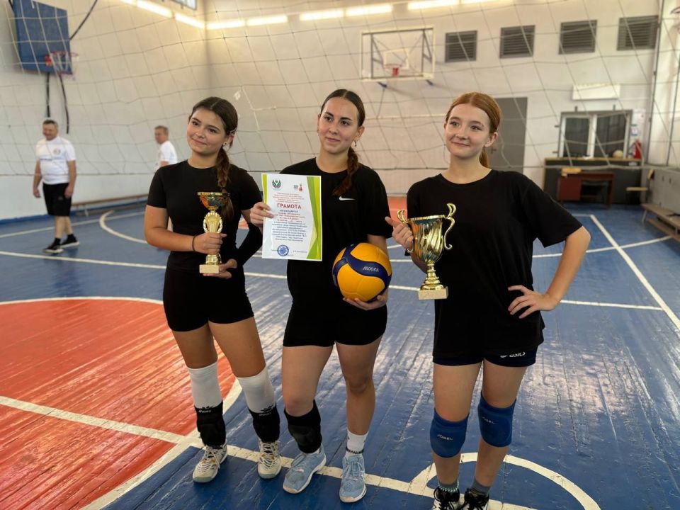 Осенние каникулы: время для активного отдыха и спортивных побед! Осенние каникулы: время для активного отдыха и спортивных побед!