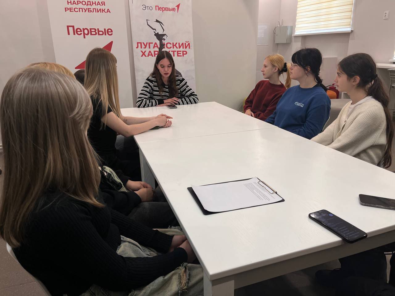 В Центре молодежных инициатив «Гравитация» состоялось собрание активистов волонтёрского корпуса муниципального штаба Всероссийской акции взаимопомощи #МЫВМЕСТЕ Краснодонского муниципального округа Луганской Народной...