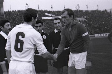 29 октября, 53 года назад, ворошиловградская «Заря» стала триумфатором турнира, завоевала золотые медали чемпионата СССР 1972 года!