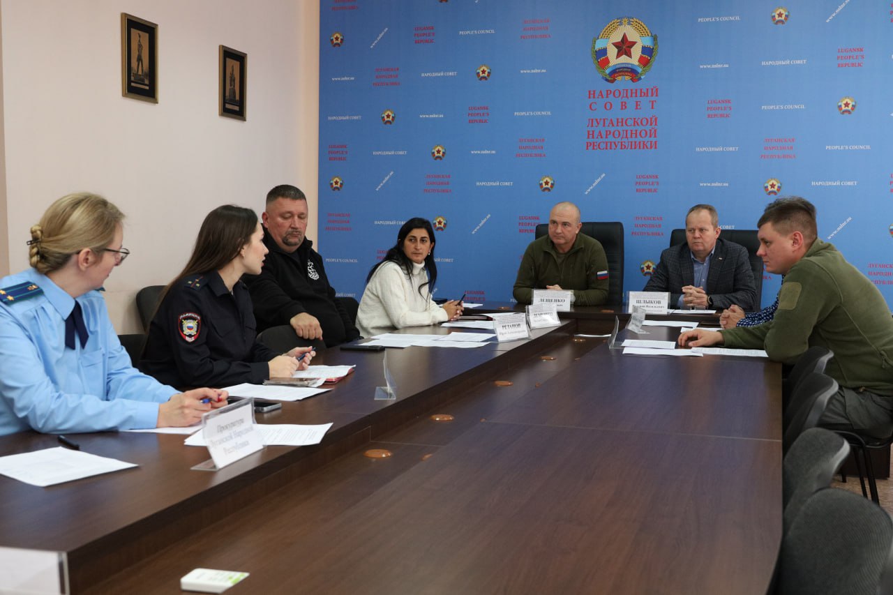 В Комитете по обороне прошло совещание по вопросу лишения гражданства Российской Федерации В Комитете по обороне прошло совещание по вопросу лишения гражданства Российской Федерации