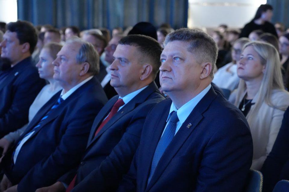 Сергей Цемкало принял участие в Межрегиональной встрече народов России «Вместе навсегда» Сергей Цемкало принял участие в Межрегиональной встрече народов России «Вместе навсегда»