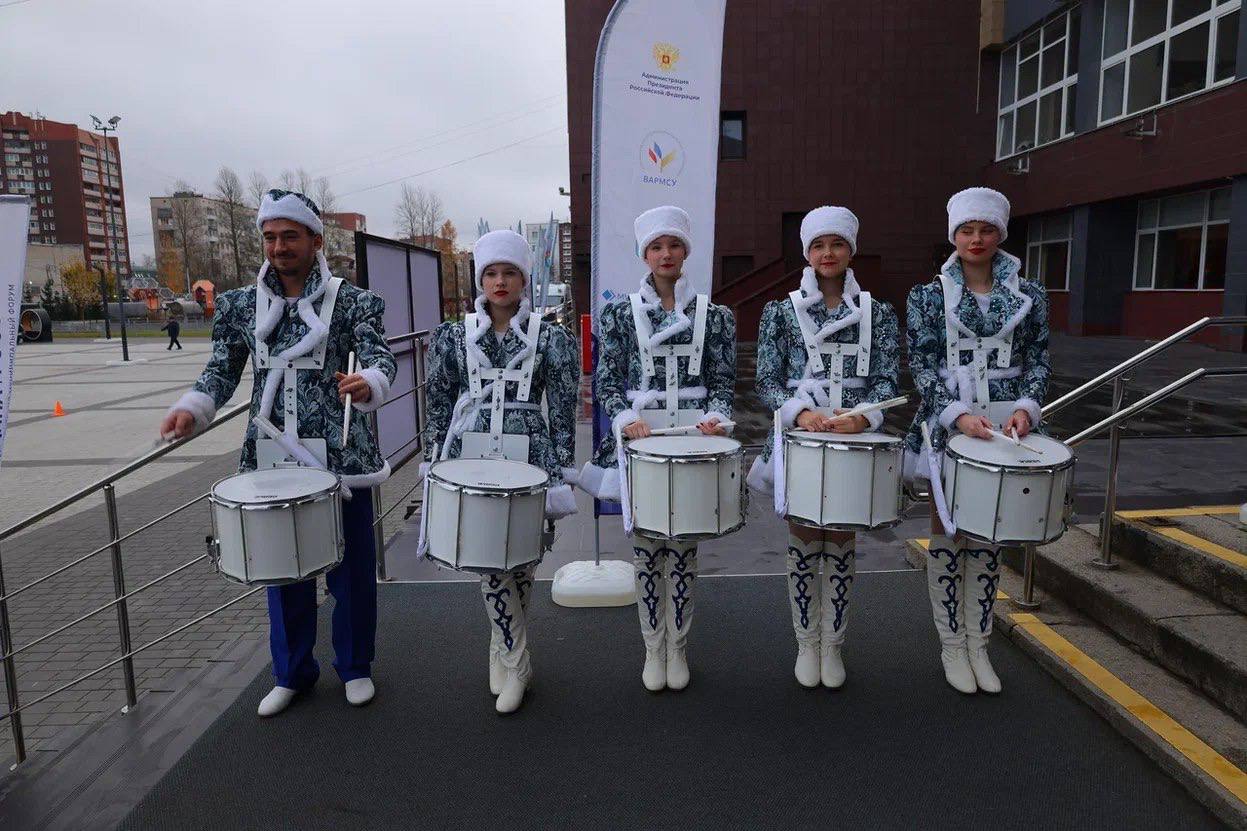 Ленинградская область принимает лидеров муниципалитетов: старт регионального дня III Всероссийского муниципального форума «МАЛАЯ РОДИНА – СИЛА РОССИИ» с фокусом на социальную политику будущего Ленинградская область принимает лидеров муниципалитетов: старт регионального дня III Всероссийского муниципального форума «МАЛАЯ РОДИНА – СИЛА РОССИИ» с фокусом на социальную политику будущего