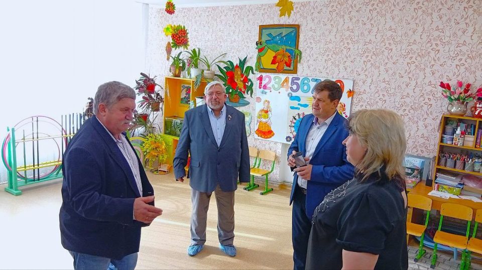 Сегодня ГБДОУ ЛНР "Беловодский Ясли-Сад № 3 «Родничок» отпраздновало свое 40-летие Сегодня ГБДОУ ЛНР "Беловодский Ясли-Сад № 3 «Родничок» отпраздновало свое 40-летие