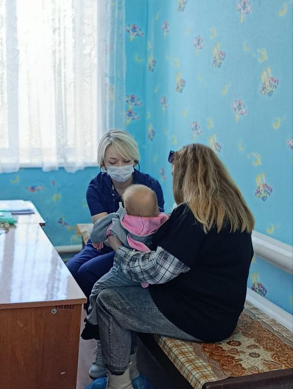 Педиатры из региона-шефа обследовали юных жителей Зоринска Педиатры из региона-шефа обследовали юных жителей Зоринска