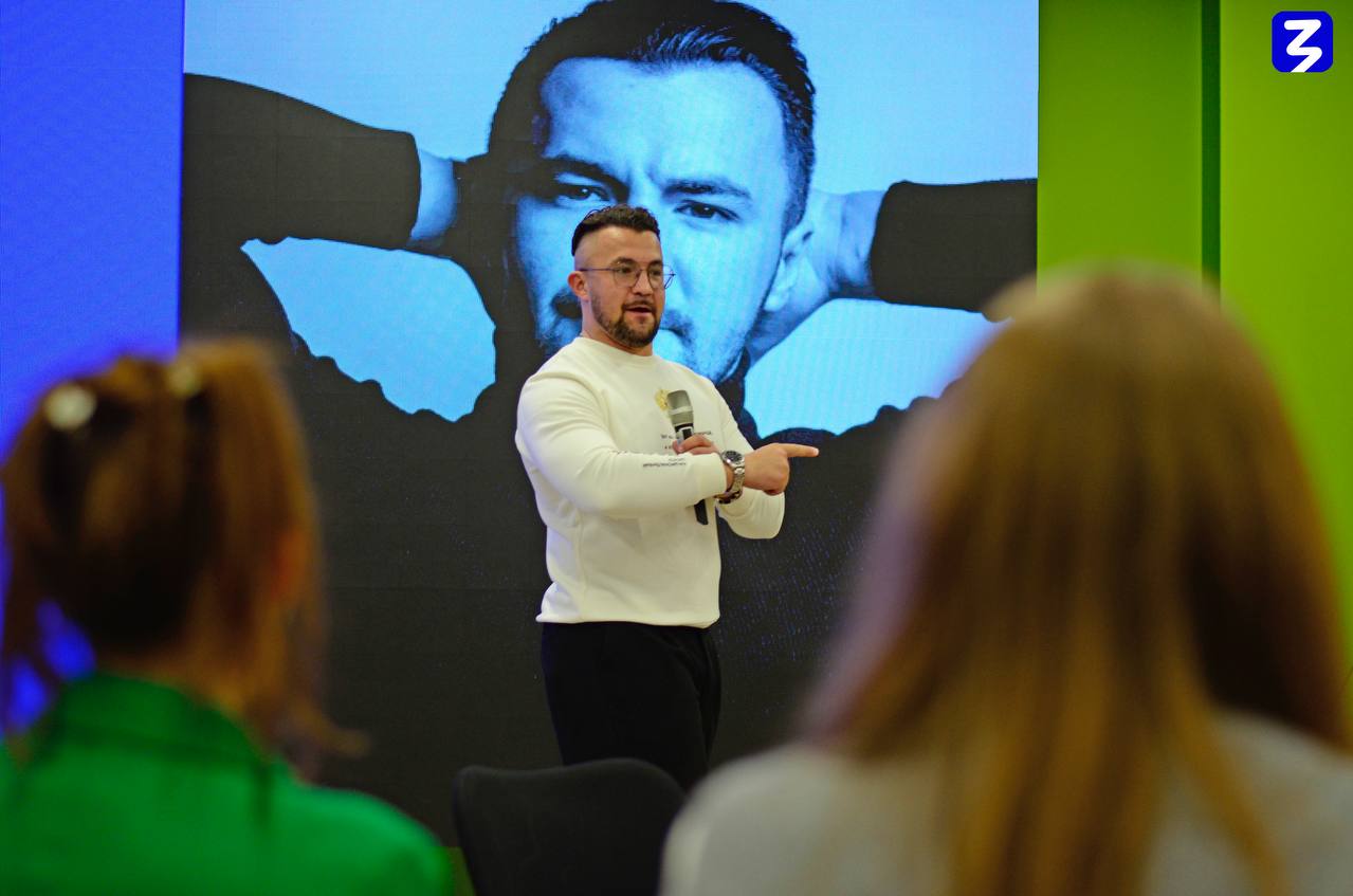 Лекторы Общества "Знания" вдохновляют молодежь и развивают наставничество в Луганской Народной Республике Лекторы Общества "Знания" вдохновляют молодежь и развивают наставничество в Луганской Народной Республике