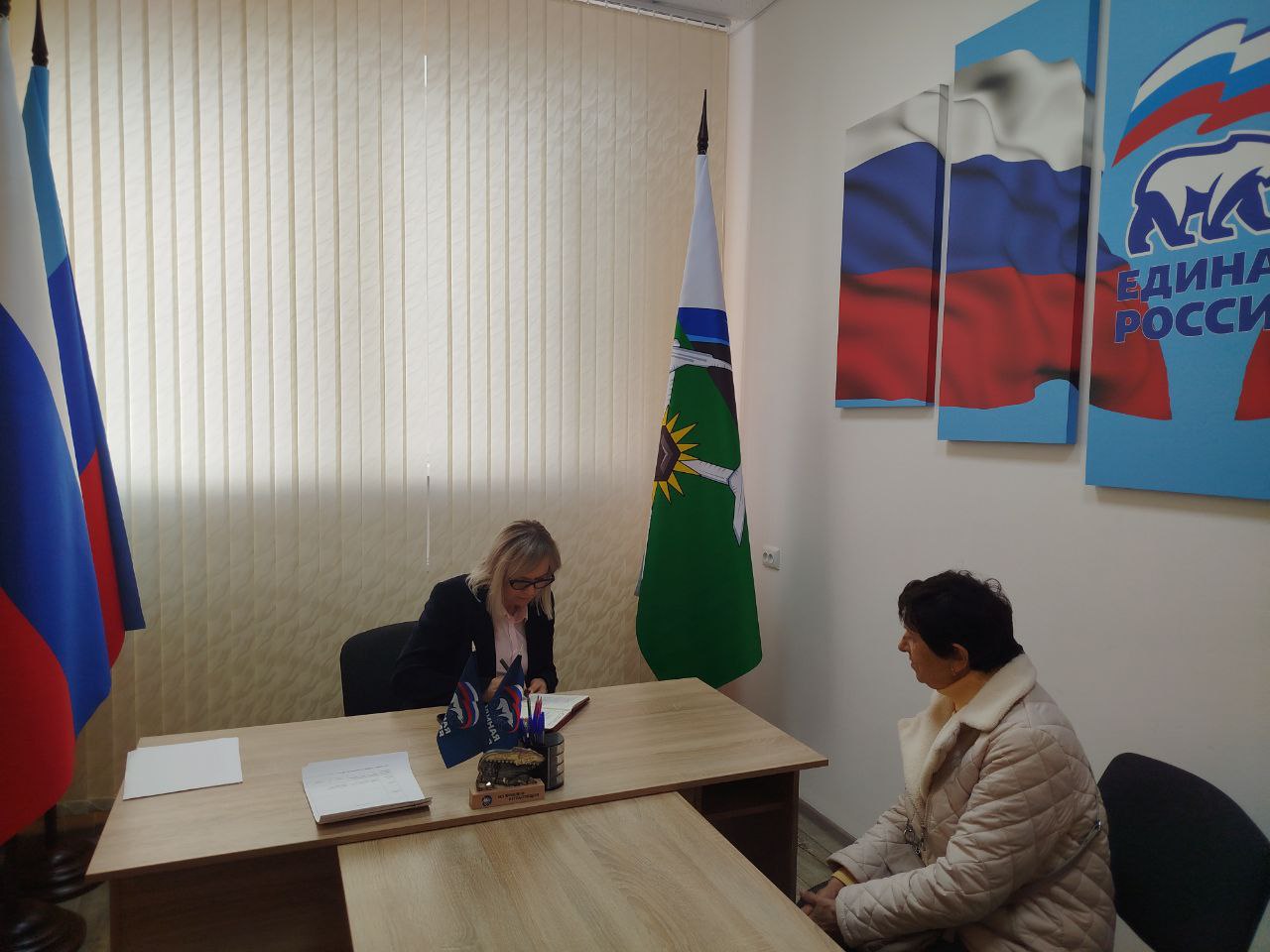 Председатель Совета городского округа города Брянка Наталья Волошина провела приём граждан