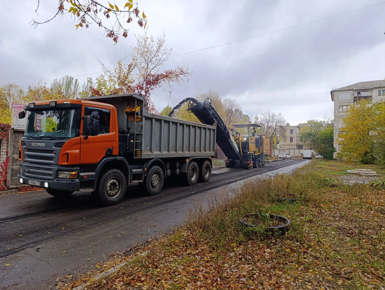 До конца года в ЛНР отремонтируют более 300 км дорог местного значения