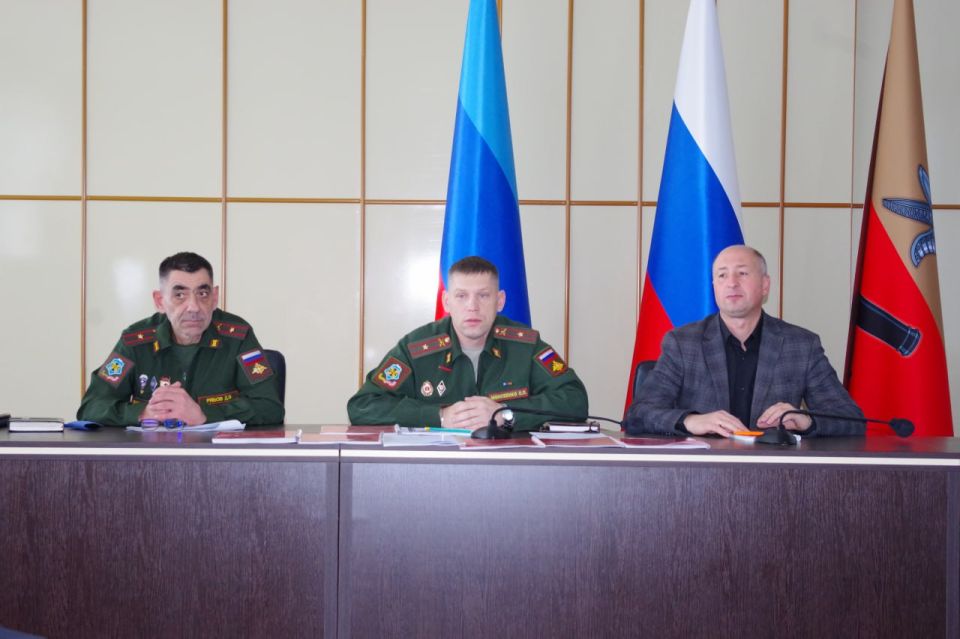 Сергей Крамаренко: Сегодня по инициативе военного комиссара майора Сергея Моисеенко прошли обучающие занятия для специалистов, ответственных за воинский учет в округе Сергей Крамаренко: Сегодня по инициативе военного комиссара майора Сергея Моисеенко прошли обучающие занятия для специалистов, ответственных за воинский учет в округе