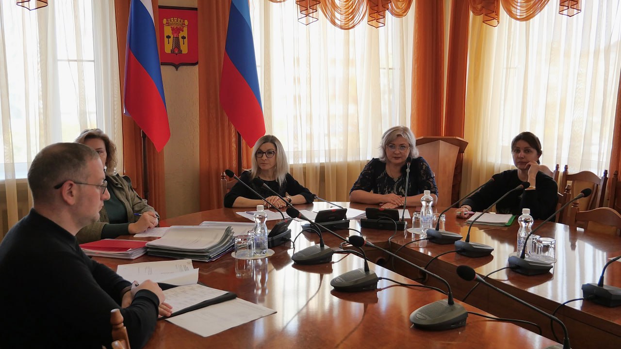 29 октября в Администрации города Луганска состоялось заседание административной комиссии 29 октября в Администрации города Луганска состоялось заседание административной комиссии