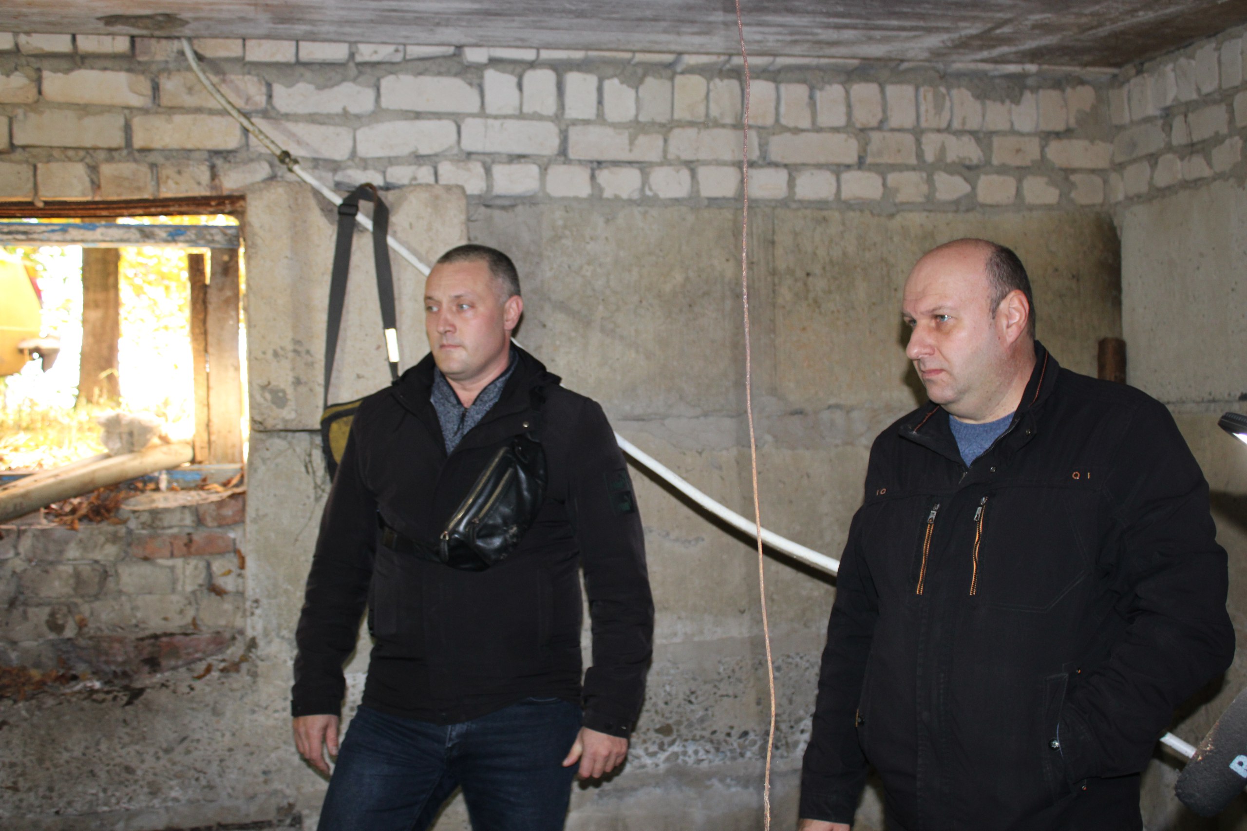 Ровеньковский филиал ЕУК ведет работу по устранению аварий и регулировке системы централизованного отопления Ровеньковский филиал ЕУК ведет работу по устранению аварий и регулировке системы централизованного отопления