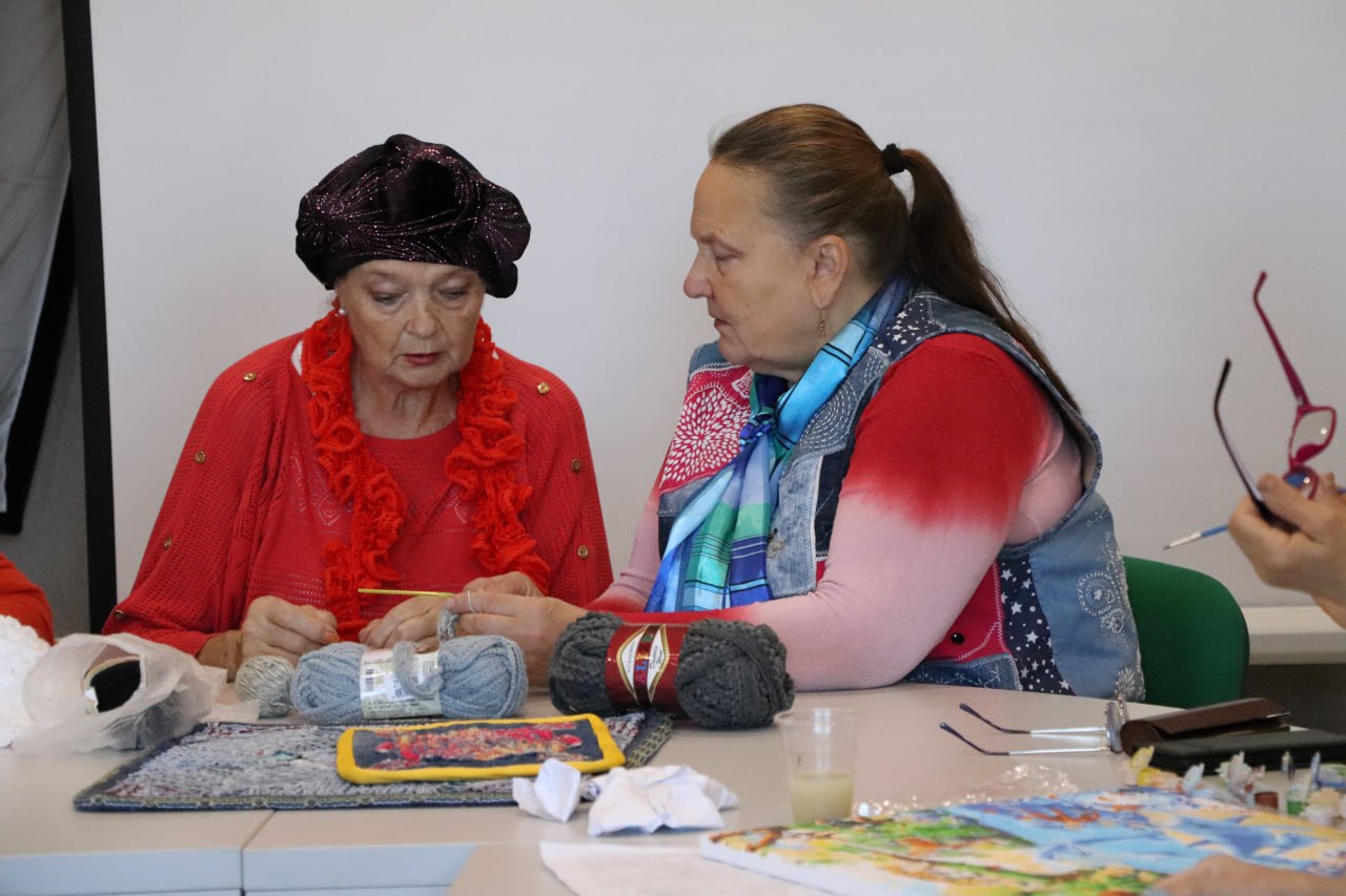 Близится к завершению проект "В творчестве общение-для души исцеление", цели и задачи выполнены, участники проекта улучшили своё психоэмоциональное состояние, обрели новых друзей и знакомых, получили новые знания и навыки... Близится к завершению проект "В творчестве общение-для души исцеление", цели и задачи выполнены, участники проекта улучшили своё психоэмоциональное состояние, обрели новых друзей и знакомых, получили новые знания и навыки...