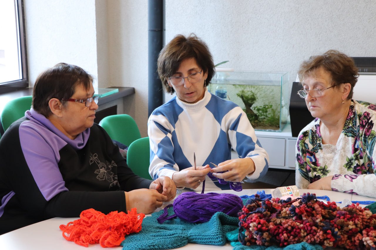 Близится к завершению проект "В творчестве общение-для души исцеление", цели и задачи выполнены, участники проекта улучшили своё психоэмоциональное состояние, обрели новых друзей и знакомых, получили новые знания и навыки... Близится к завершению проект "В творчестве общение-для души исцеление", цели и задачи выполнены, участники проекта улучшили своё психоэмоциональное состояние, обрели новых друзей и знакомых, получили новые знания и навыки...