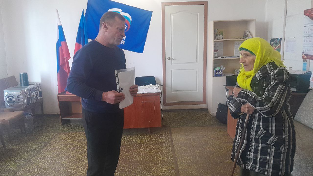 90 лет неугасаемой энергии: Василий Назаренко поздравил Анну Григорьевну с юбилеем 90 лет неугасаемой энергии: Василий Назаренко поздравил Анну Григорьевну с юбилеем