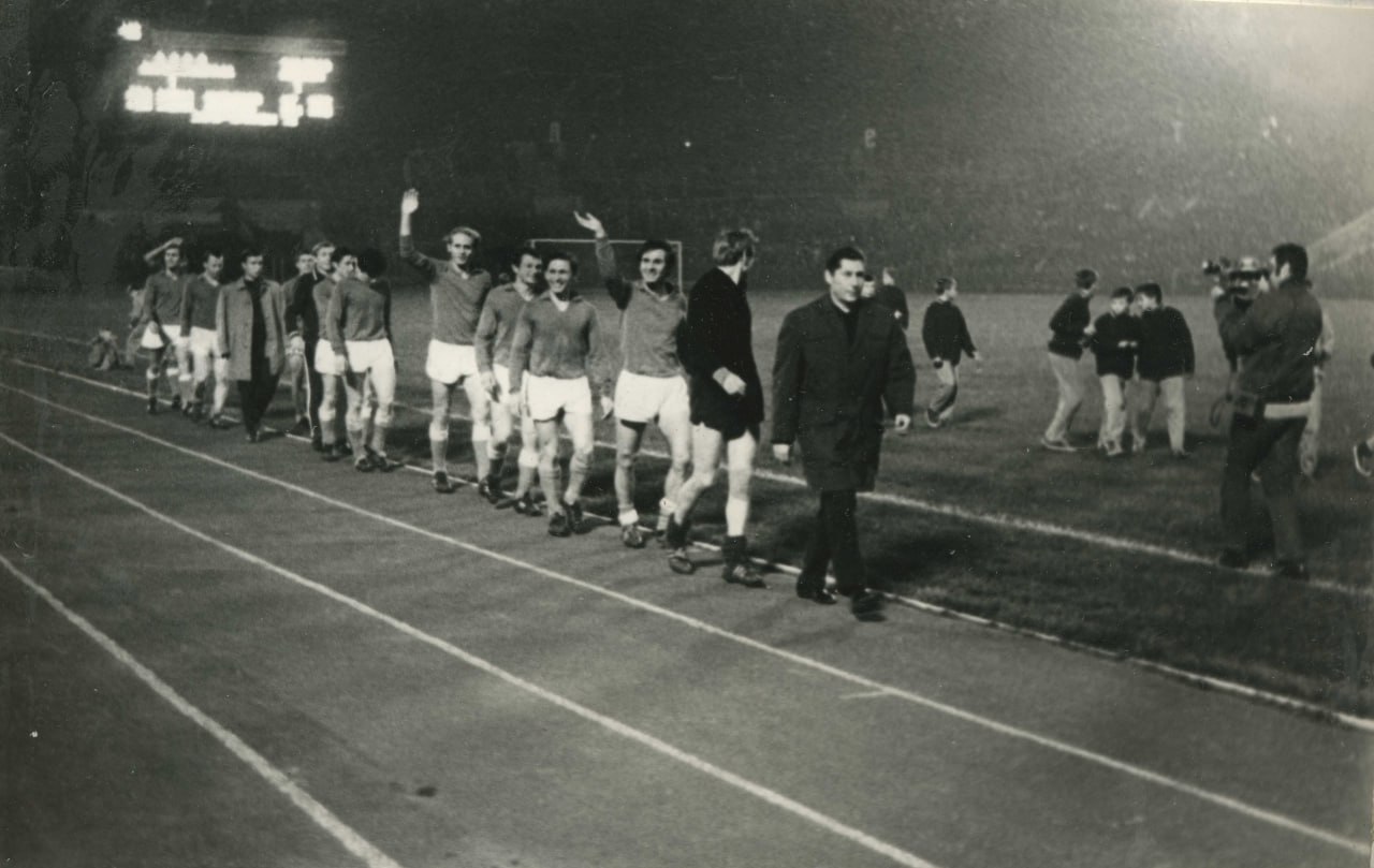 29 октября, 53 года назад, ворошиловградская «Заря» стала триумфатором турнира, завоевала золотые медали чемпионата СССР 1972 года! 29 октября, 53 года назад, ворошиловградская «Заря» стала триумфатором турнира, завоевала золотые медали чемпионата СССР 1972 года!