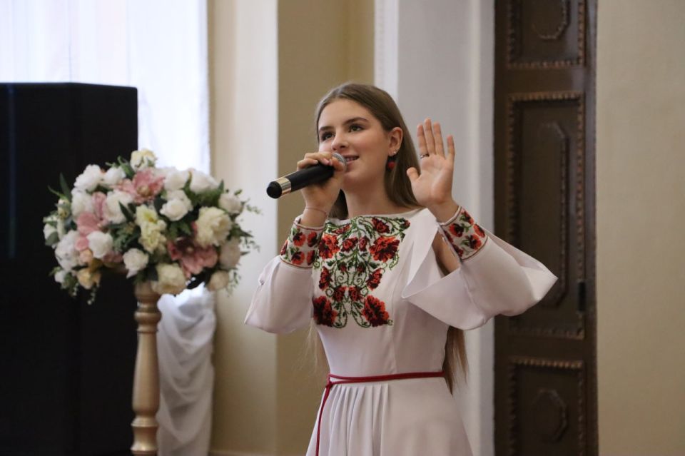 В Стаханове прошли I Северодонецкие образовательные чтения В Стаханове прошли I Северодонецкие образовательные чтения