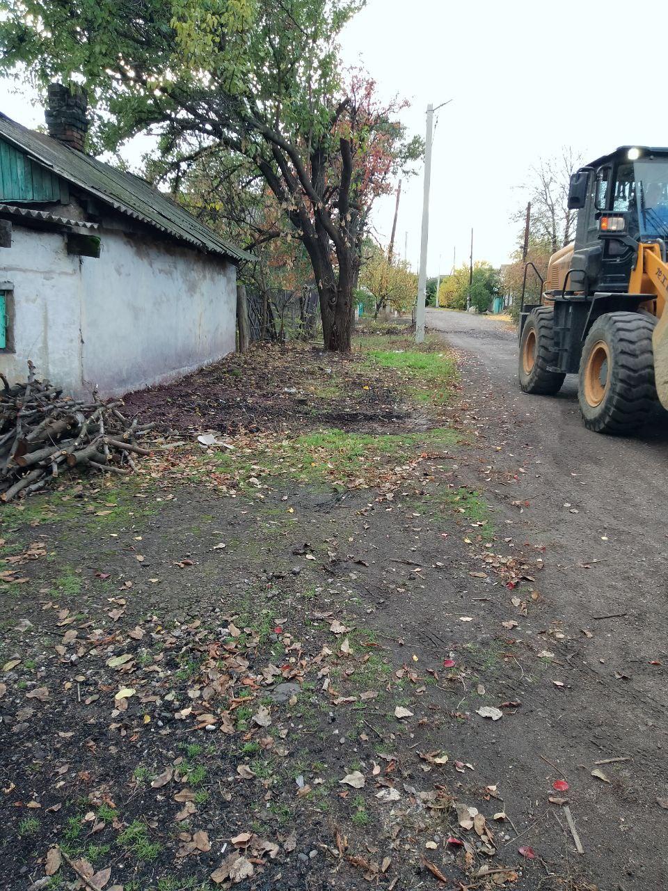 Рабочая группа Удмуртской Республики провела опиловку аварийных деревьев на 38 улицах поселка Белое Рабочая группа Удмуртской Республики провела опиловку аварийных деревьев на 38 улицах поселка Белое