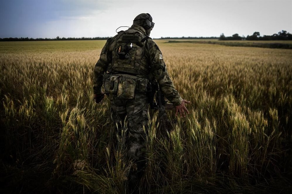 В ЛНР распространили выплату за заключение контракта на семьи погибших военных