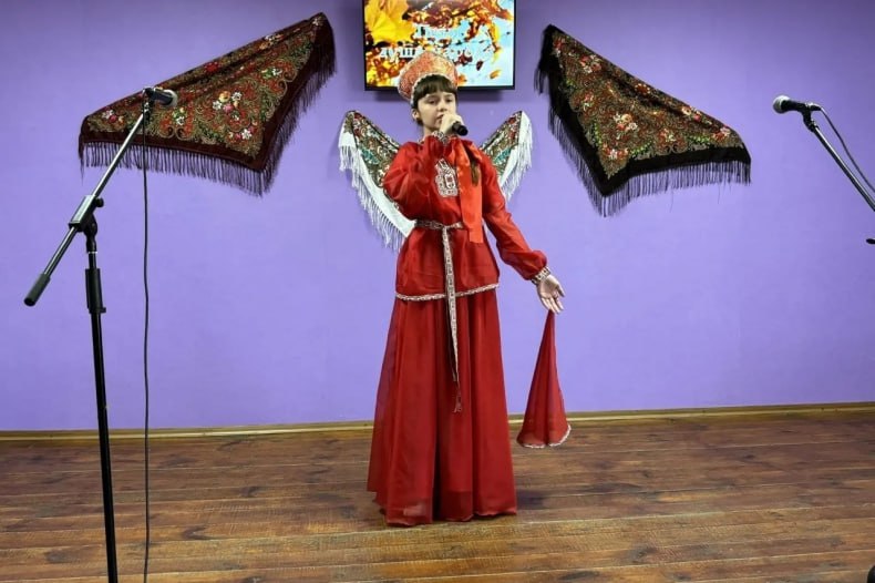 В Свердловском центре детского и юношеского творчества «Мечта» проведён муниципальный конкурс народной песни «Песня - душа народа!» В Свердловском центре детского и юношеского творчества «Мечта» проведён муниципальный конкурс народной песни «Песня - душа народа!»