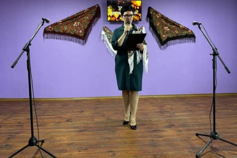 В Свердловском центре детского и юношеского творчества «Мечта» проведён муниципальный конкурс народной песни «Песня - душа народа!» В Свердловском центре детского и юношеского творчества «Мечта» проведён муниципальный конкурс народной песни «Песня - душа народа!»