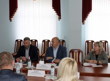 Сергей Козенко: Сегодня Министр природных ресурсов и экологии Луганской Народной Республики Евгений Крехтунов в рамках выездного совещания посетил Краснодонский муниципальный округ