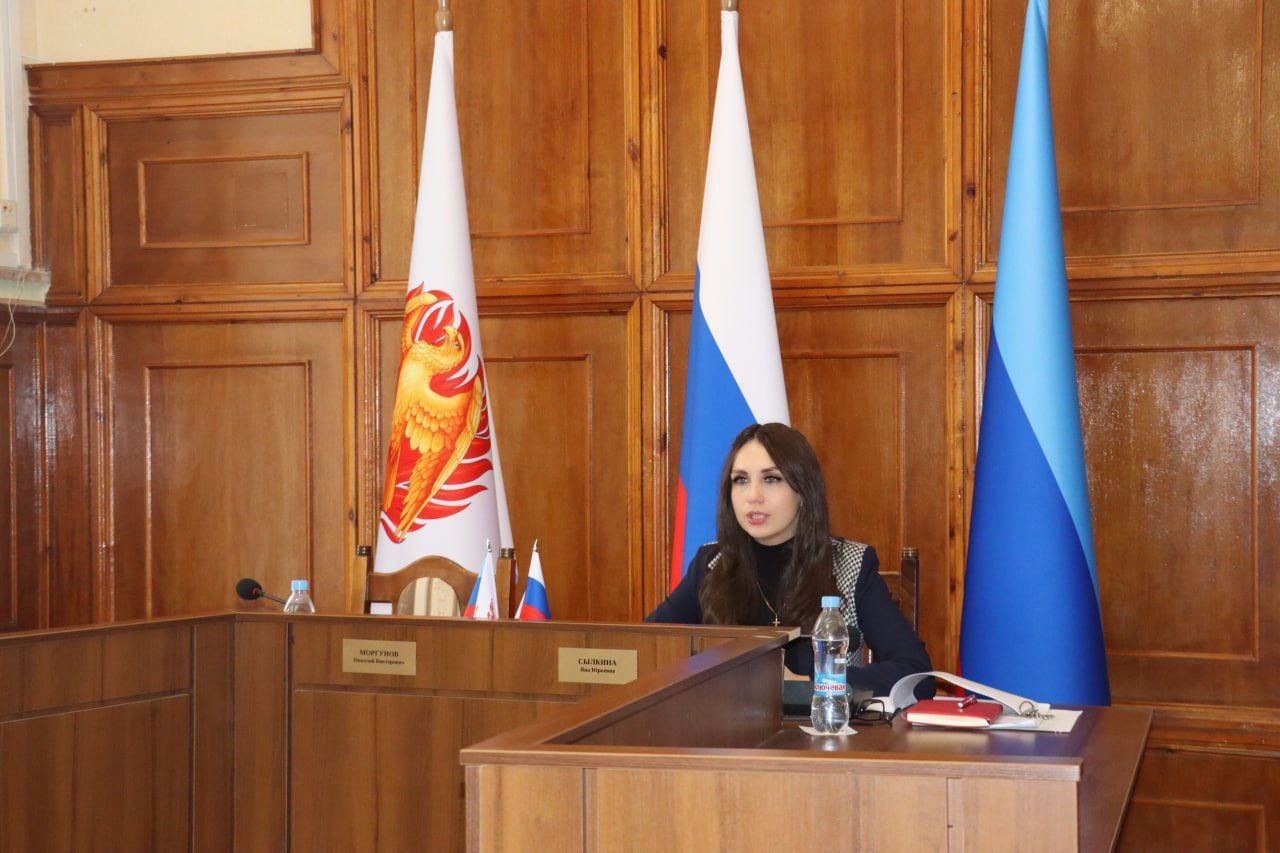 Сегодня состоялось совместное заседание постоянных комиссий Совета городского округа город Северодонецк по правовой политике и связям с общественностью, по социально-экономическому развитию и вопросам ЖКХ, а также по... Сегодня состоялось совместное заседание постоянных комиссий Совета городского округа город Северодонецк по правовой политике и связям с общественностью, по социально-экономическому развитию и вопросам ЖКХ, а также по...