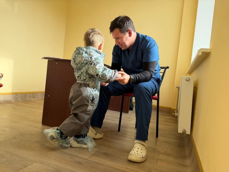 Осмотрели 80 детей: Врач из Татарстана приезжает в Лисичанск шестой раз Осмотрели 80 детей: Врач из Татарстана приезжает в Лисичанск шестой раз