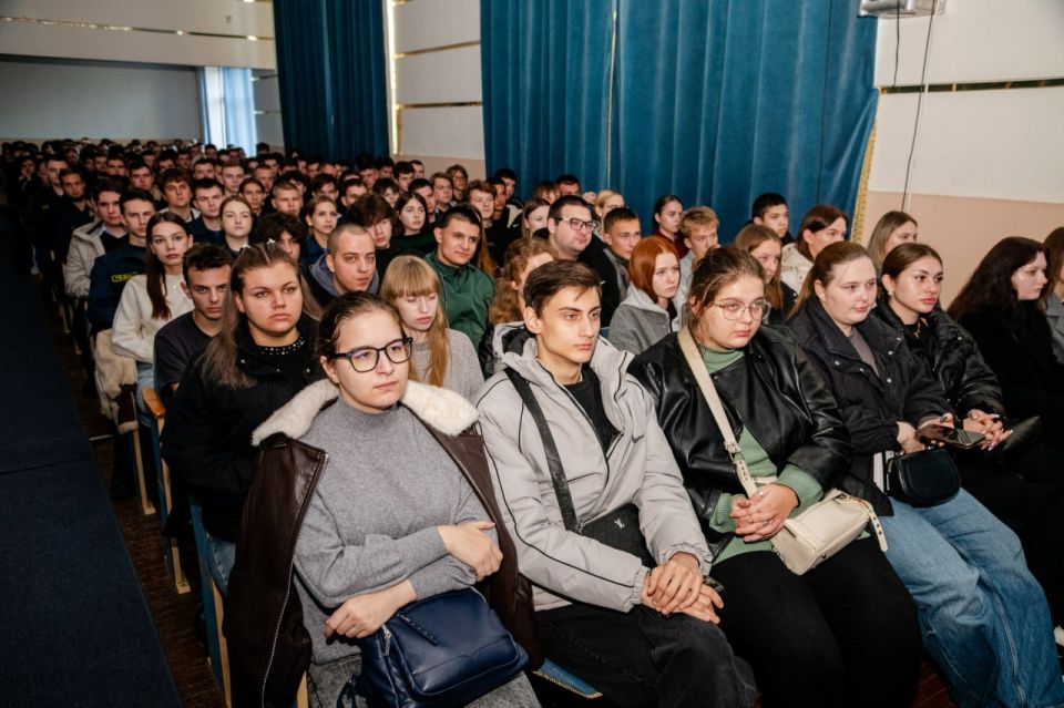 «История показывает, что нас невозможно победить, когда мы едины, когда у нас одна цель, общий смысл жизни», — Анна Рослякова «История показывает, что нас невозможно победить, когда мы едины, когда у нас одна цель, общий смысл жизни», — Анна Рослякова