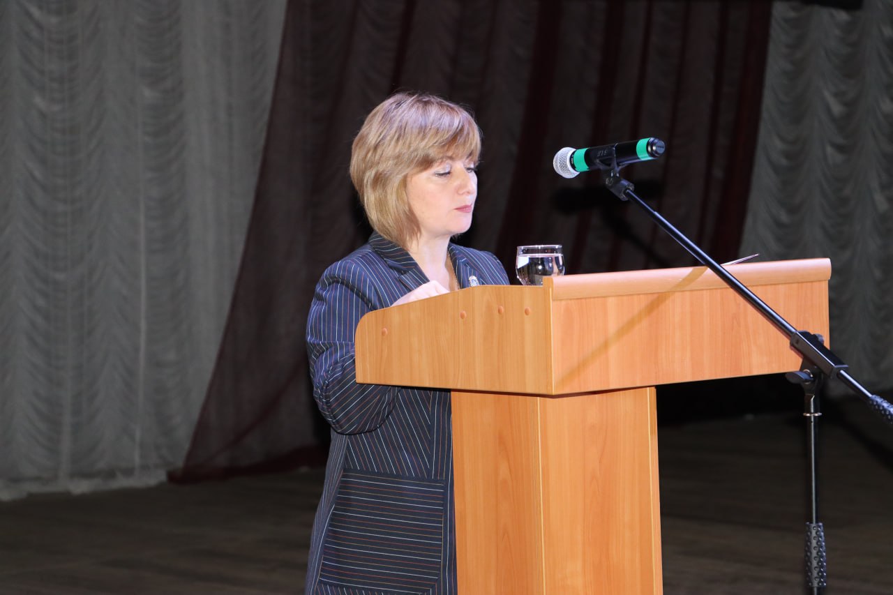 В Стаханове прошла Республиканская конференция по вопросам трудового воспитания молодежи В Стаханове прошла Республиканская конференция по вопросам трудового воспитания молодежи