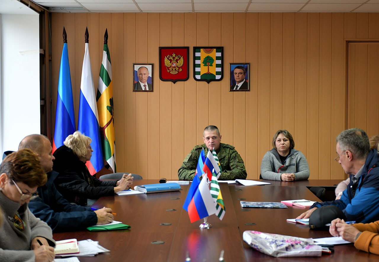 Встреча заместителя комиссара военкомата с организациями города Встреча заместителя комиссара военкомата с организациями города