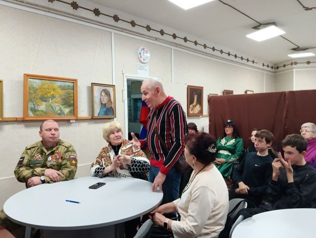 В Кировском историко-художественном музее состоялось мероприятие, посвященное Дню народного единства «Россия – наш общий дом» В Кировском историко-художественном музее состоялось мероприятие, посвященное Дню народного единства «Россия – наш общий дом»