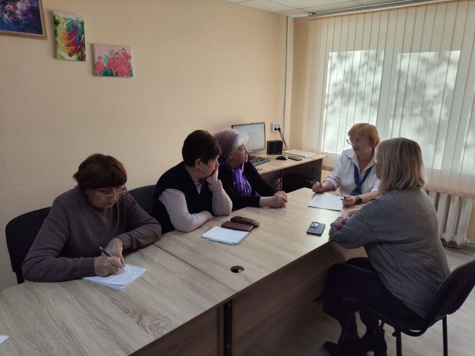 Познавательная среда в Центрах общения старшего поколения ЛНР Познавательная среда в Центрах общения старшего поколения ЛНР