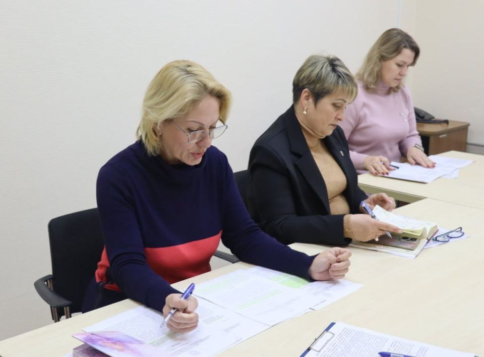 Продолжается работа постоянных комиссий Совета городского округа города Северодонецка Продолжается работа постоянных комиссий Совета городского округа города Северодонецка