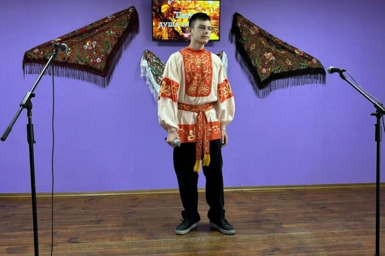 В Свердловском центре детского и юношеского творчества «Мечта» проведён муниципальный конкурс народной песни «Песня - душа народа!» В Свердловском центре детского и юношеского творчества «Мечта» проведён муниципальный конкурс народной песни «Песня - душа народа!»