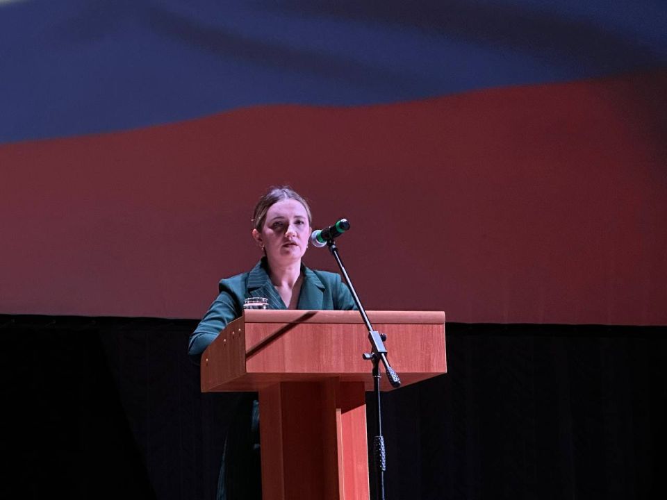 Иван Кусов: В Стаханове прошла конференция «Воспитание подрастающего поколения посредством приобщения к трудовым традициям народа», приуроченная к 90-летию Стахановского движения Иван Кусов: В Стаханове прошла конференция «Воспитание подрастающего поколения посредством приобщения к трудовым традициям народа», приуроченная к 90-летию Стахановского движения
