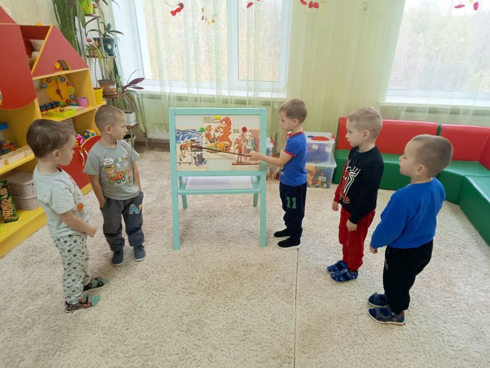В ГБДОУ ЛНР «Беловодский ЯС №2 «Радуга» прошел месячник по пожарной безопасности В ГБДОУ ЛНР «Беловодский ЯС №2 «Радуга» прошел месячник по пожарной безопасности