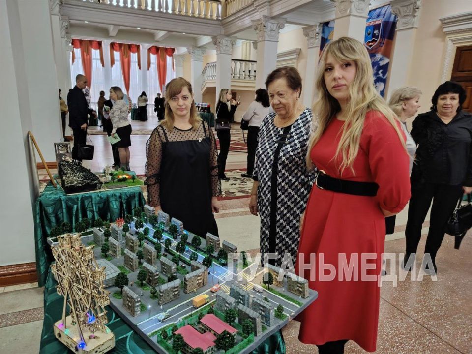 В Стаханове педагоги республики обсудили вопросы трудового воспитания подрастающего поколения В Стаханове педагоги республики обсудили вопросы трудового воспитания подрастающего поколения