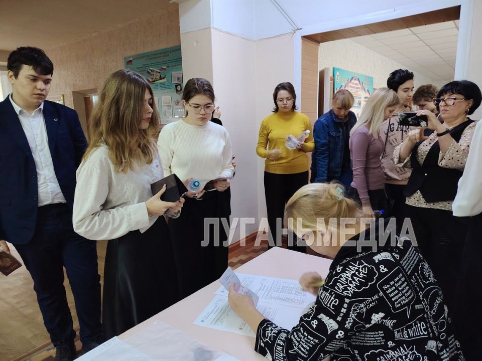 В Стаханове прошло практическое мероприятие в форме единого государственного экзамена для выпускников общеобразовательных учреждений В Стаханове прошло практическое мероприятие в форме единого государственного экзамена для выпускников общеобразовательных учреждений