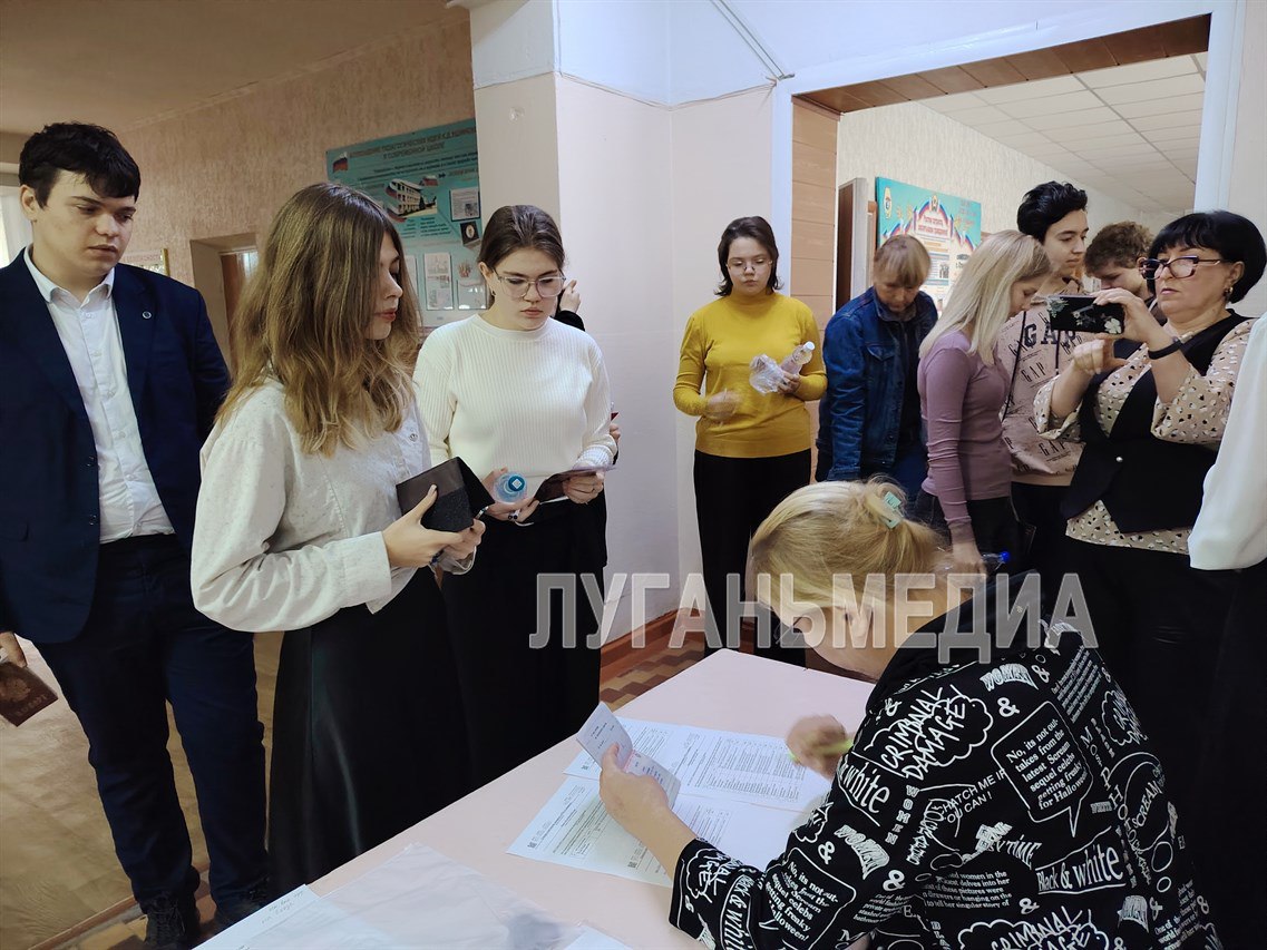 В Стаханове прошло практическое мероприятие в форме единого государственного экзамена для выпускников общеобразовательных учреждений В Стаханове прошло практическое мероприятие в форме единого государственного экзамена для выпускников общеобразовательных учреждений