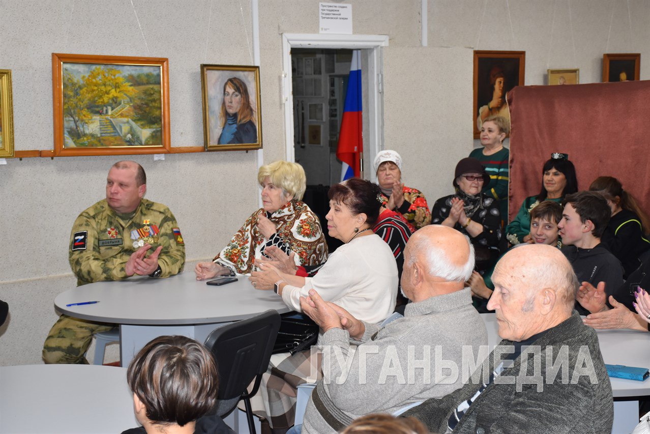 В Кировске прошло посвященное Дню народного единства мероприятие «Россия наш общий дом» В Кировске прошло посвященное Дню народного единства мероприятие «Россия наш общий дом»