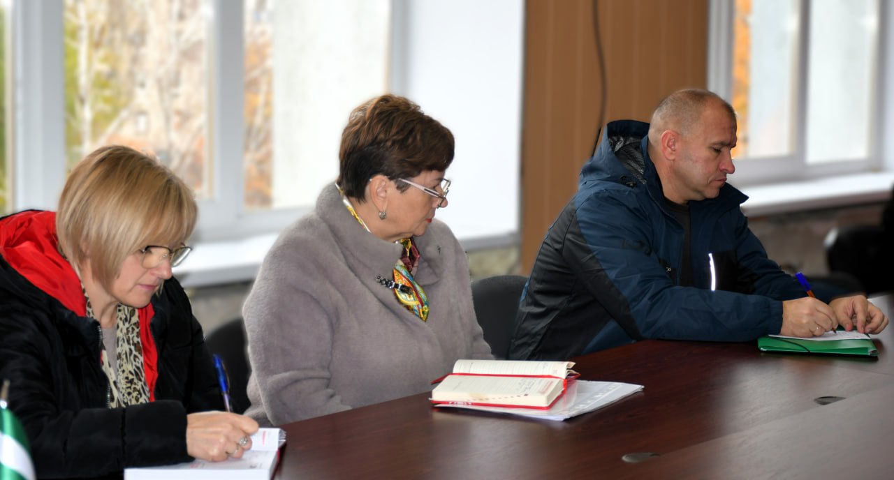 Встреча заместителя комиссара военкомата с организациями города Встреча заместителя комиссара военкомата с организациями города