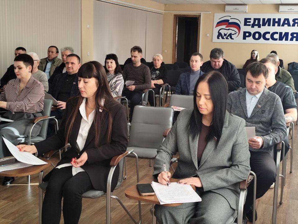 Сегодня, 30 октября 2025 года, прошло очередное заседание Совета городского округа муниципальное образование городской округ город Красный Луч Луганской Народной Республики Сегодня, 30 октября 2025 года, прошло очередное заседание Совета городского округа муниципальное образование городской округ город Красный Луч Луганской Народной Республики