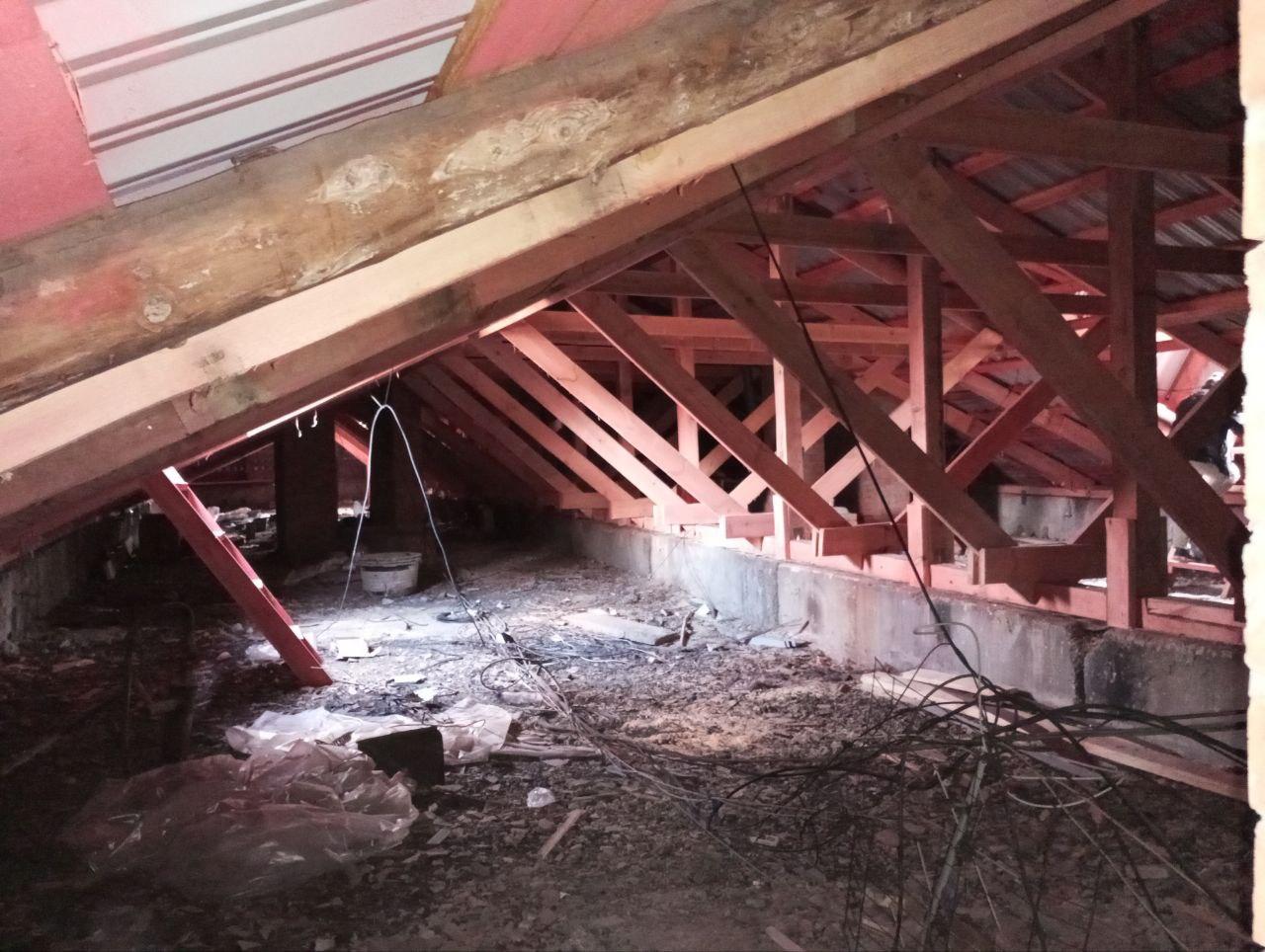 Сергей Козенко: Завершился капитальный ремонт скатной кровли дома в городе Молодогвардейске по улице Школьной, дом 13. Данный объект был одним из наиболее сложных и последним в рамках капитального ремонта на 2025 год... Сергей Козенко: Завершился капитальный ремонт скатной кровли дома в городе Молодогвардейске по улице Школьной, дом 13. Данный объект был одним из наиболее сложных и последним в рамках капитального ремонта на 2025 год...