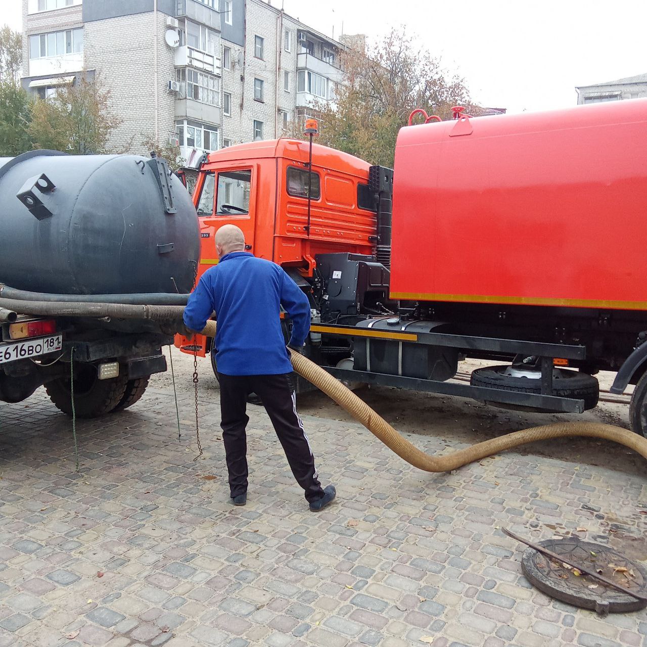 Аварийные бригады провели важные работы по устранению засоров в сетях канализации Аварийные бригады провели важные работы по устранению засоров в сетях канализации