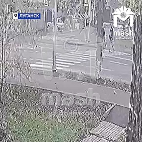 Легковушка на большой скорости сбила пешехода в Луганске