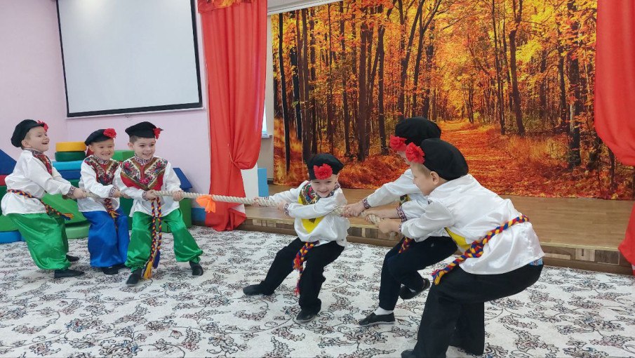 4 ноября в России отмечают День народного единства 4 ноября в России отмечают День народного единства