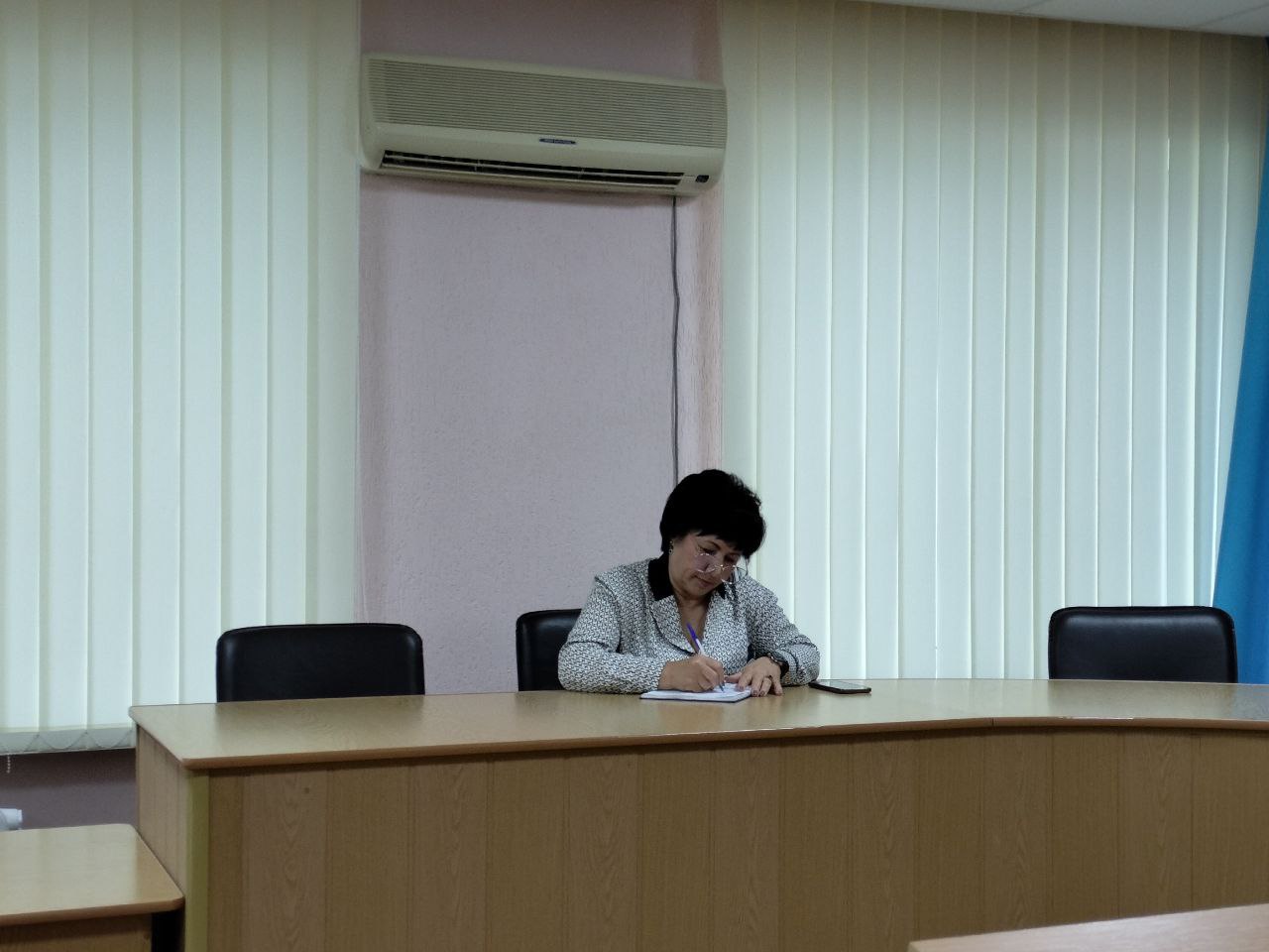 Рабочее совещание. Сегодня временно исполняющий полномочия Главы городского округа город Ровеньки Дмитрий Игошин провел плановое рабочее совещание с руководителями управлений администрации и структурных подразделений Рабочее совещание. Сегодня временно исполняющий полномочия Главы городского округа город Ровеньки Дмитрий Игошин провел плановое рабочее совещание с руководителями управлений администрации и структурных подразделений